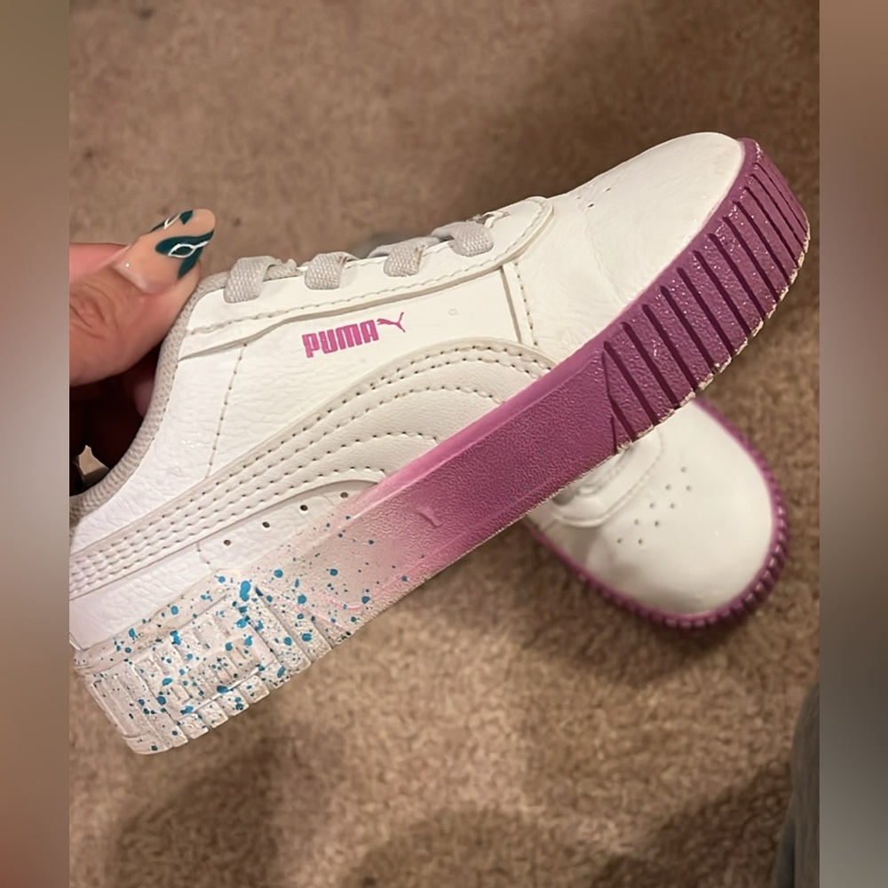 Puma White Sneakers with Gradient Sole